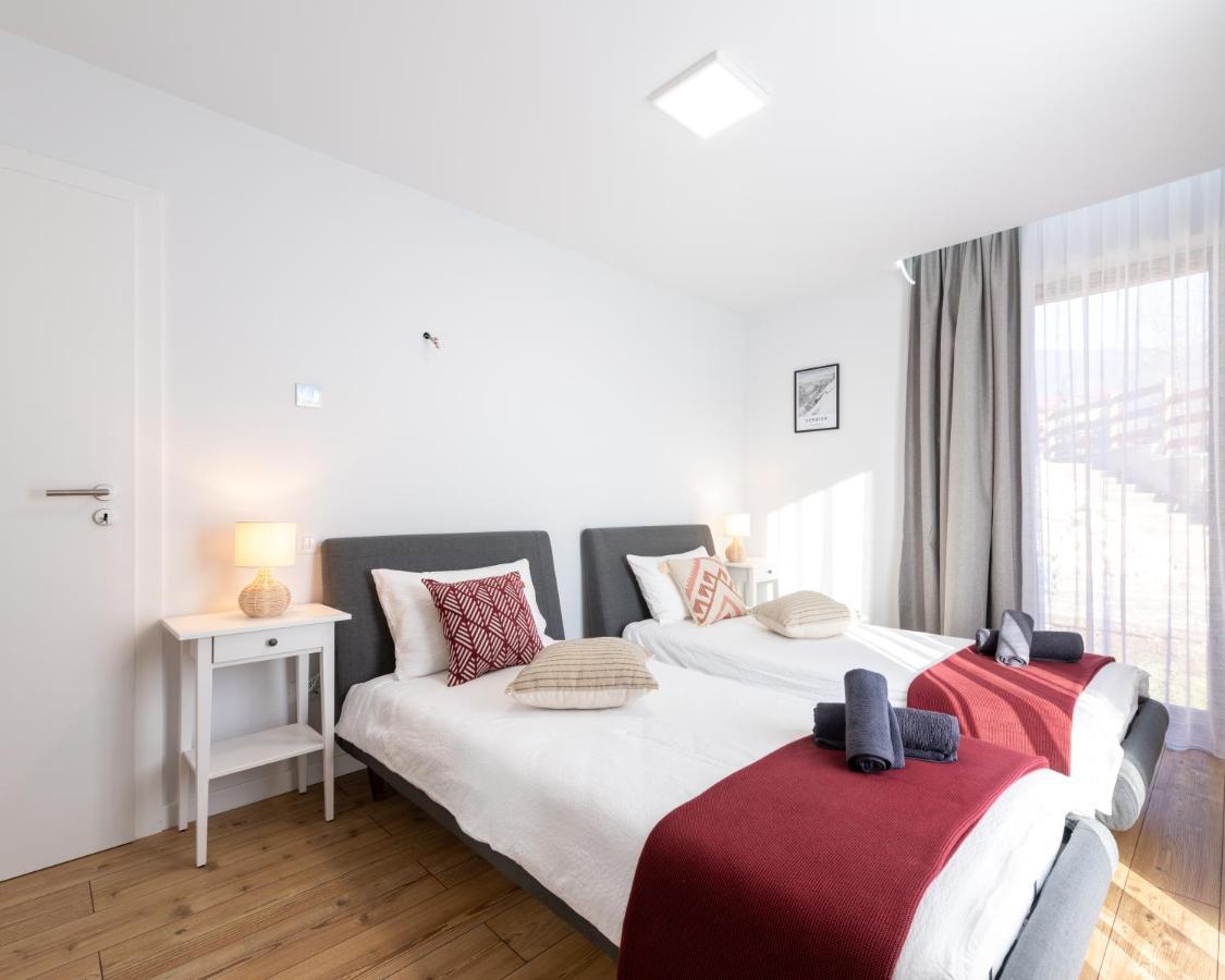 Mountain Lodge Rîşnov Eksteriør billede