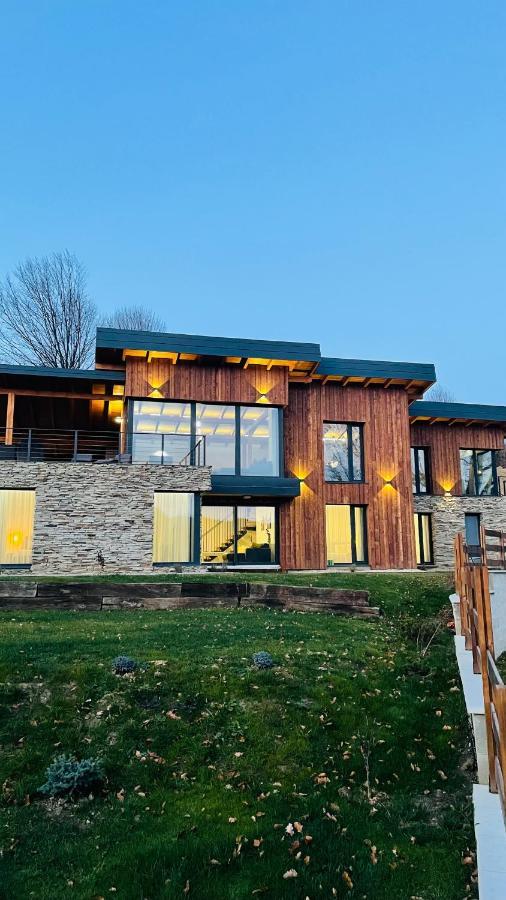 Mountain Lodge Rîşnov Eksteriør billede
