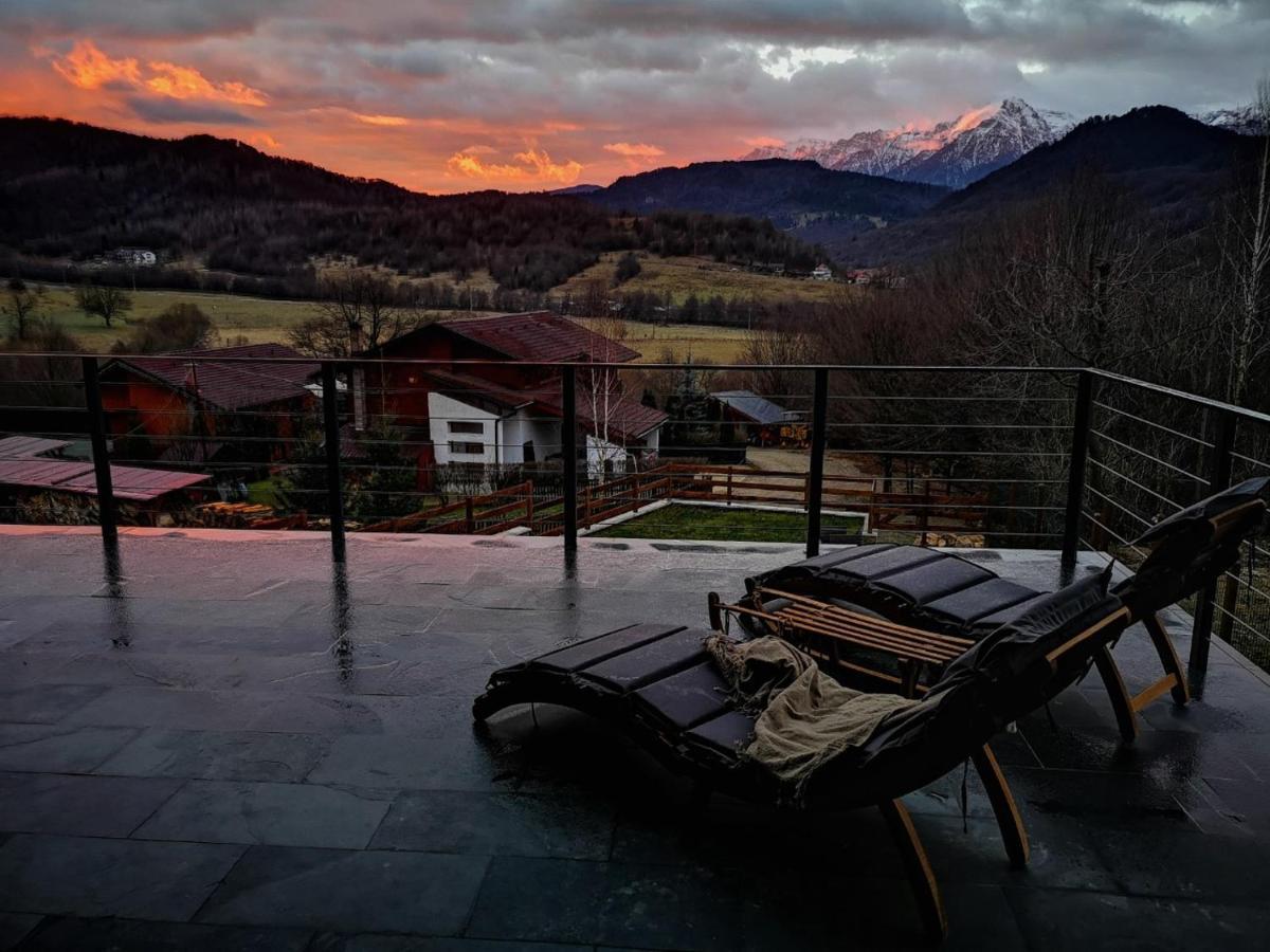 Mountain Lodge Rîşnov Eksteriør billede